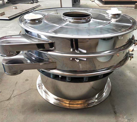 旋振篩出現(xiàn)篩上物在篩網(wǎng)中心團聚，不排渣怎么辦?